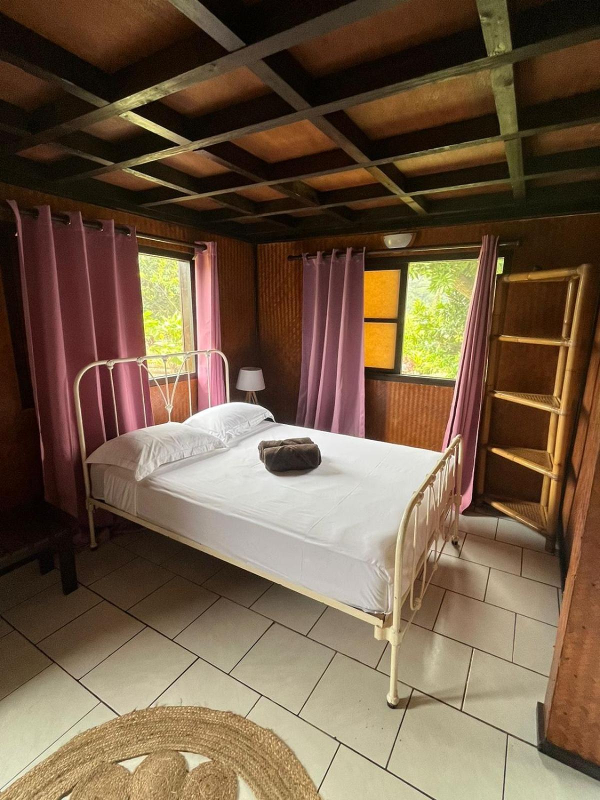 Pension Hibiscus Taha'A Vaitoare  Exterior photo